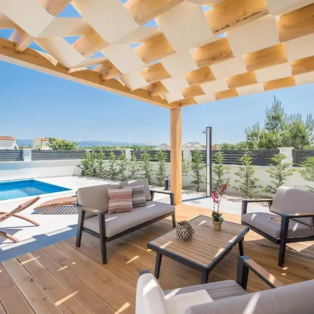 Vila Magnificent Luxury Dominic
