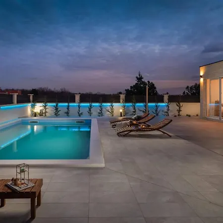 Вилла Magnificent Luxury Dominic