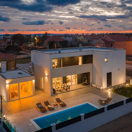 Villa Magnificent Luxury Dominic *